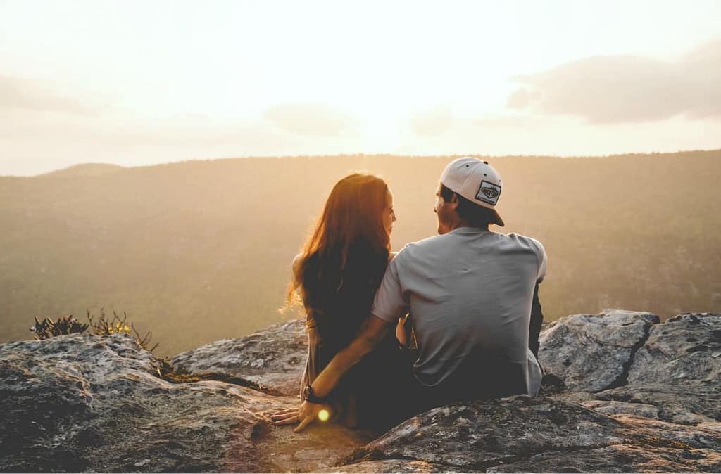 4 Truths To Building Trust In Relationships | Without forgiveness there can be no trust | Rebuilding trust in your marriage | Couples experiencing trust issues need to understand forgiveness, and what it means to choose trust | Relationship problems + marriage struggles | #couplesadvice #rebuildingtrust #forgiveness | theMRSingLink