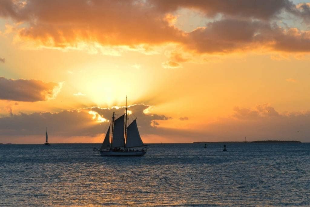 Vacation Planning Hot Spots In The Florida Keys | Travel Ideas | Traveling To Paradise | Paradise In The US | Florida Keys Travel Guide | Key West Florida Vacation | Vacation Ideas | theMRSingLink
