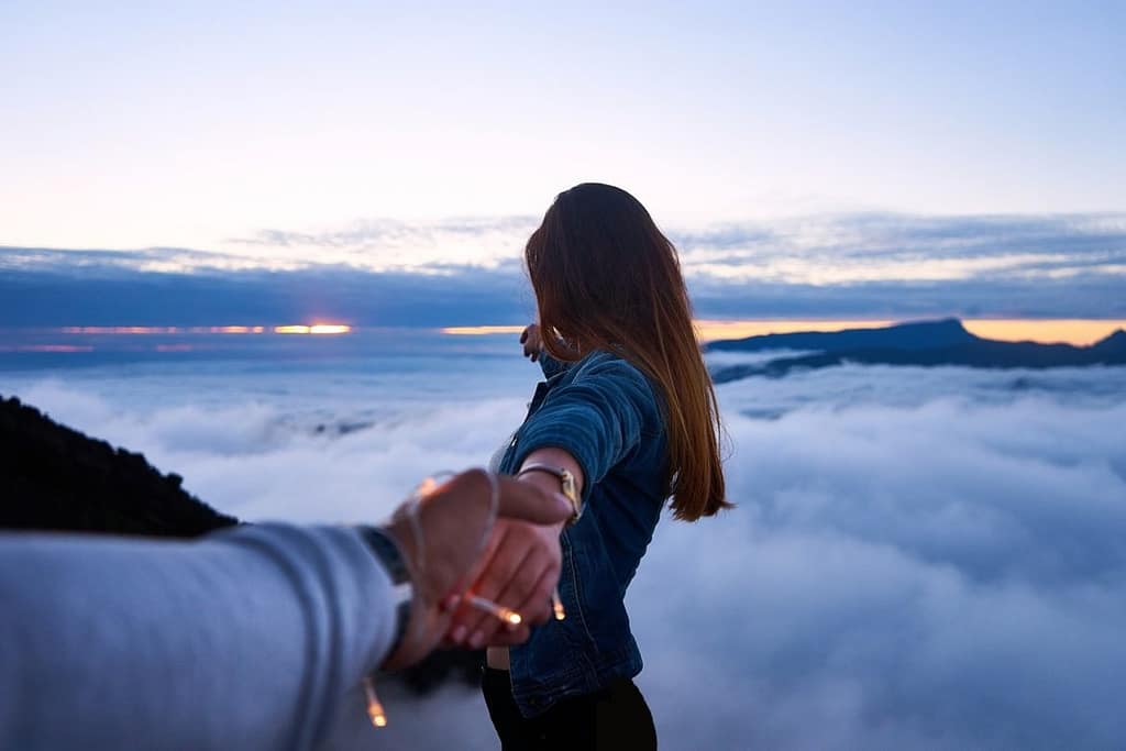 Key Reasons Chivalry Is Endangered & How To Change That | Traditional & Modern Chivalry | Chivalry Evolution | Dating & Relationships | Love Advice | theMRSingLink