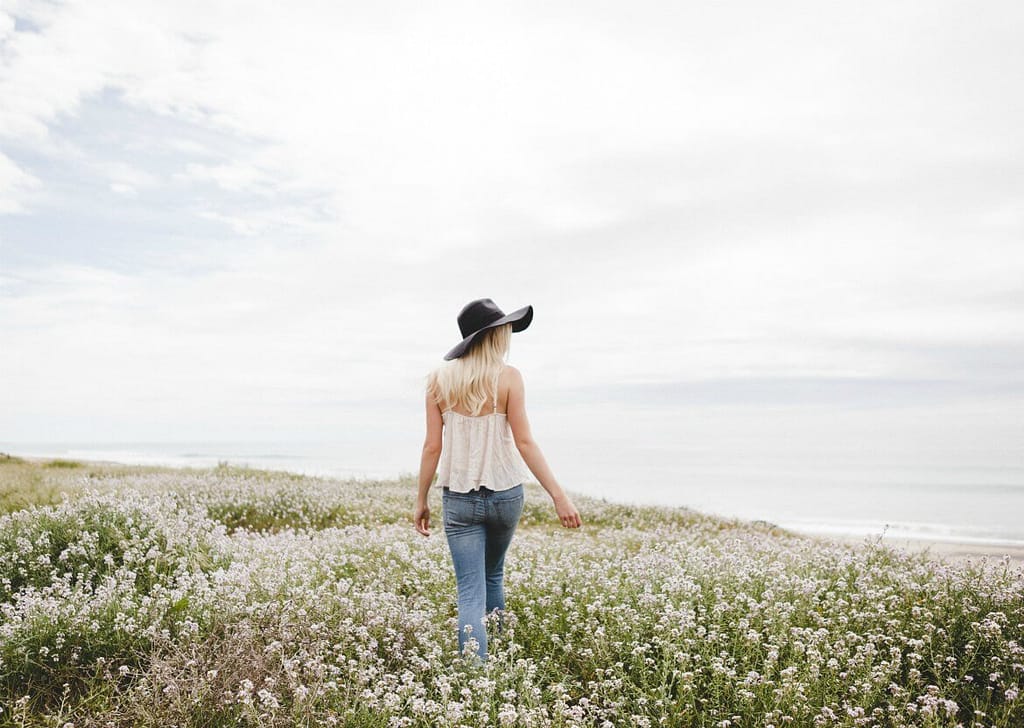 5 Affirmations Single Independent Women Need To Hear | The things happily single, independent women need to hear more often | Self love as a single woman | Single and happy | #selflove #singleandhappy #singlewomen | Miss Independent, and happy | #girlpower | theMRSingLink