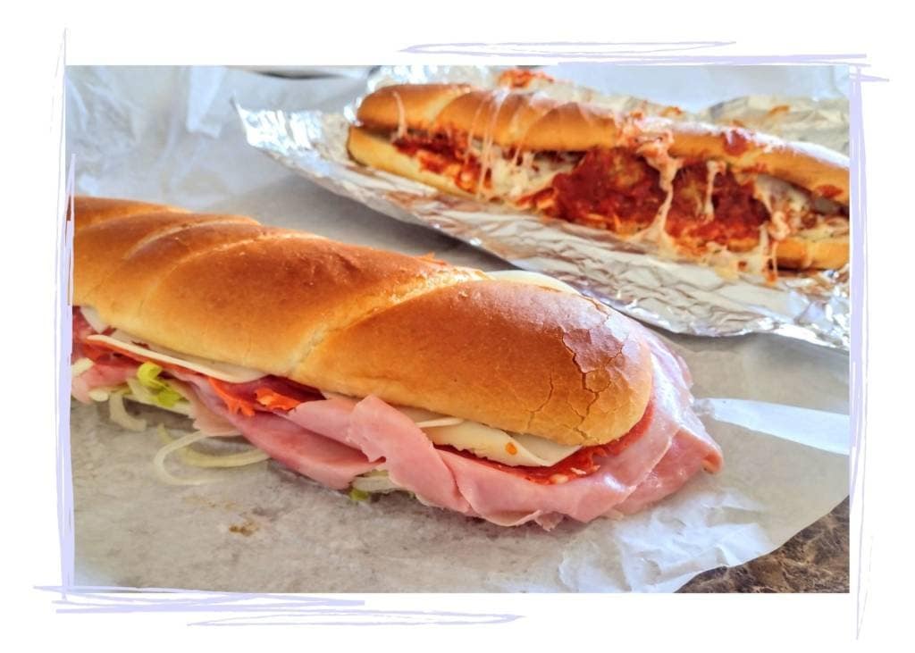 Here's the thing when I'm on vacation: I want to eat, and I want food that satisfies. You feel me? So if you want good food in Key Largo - - go for underrated!