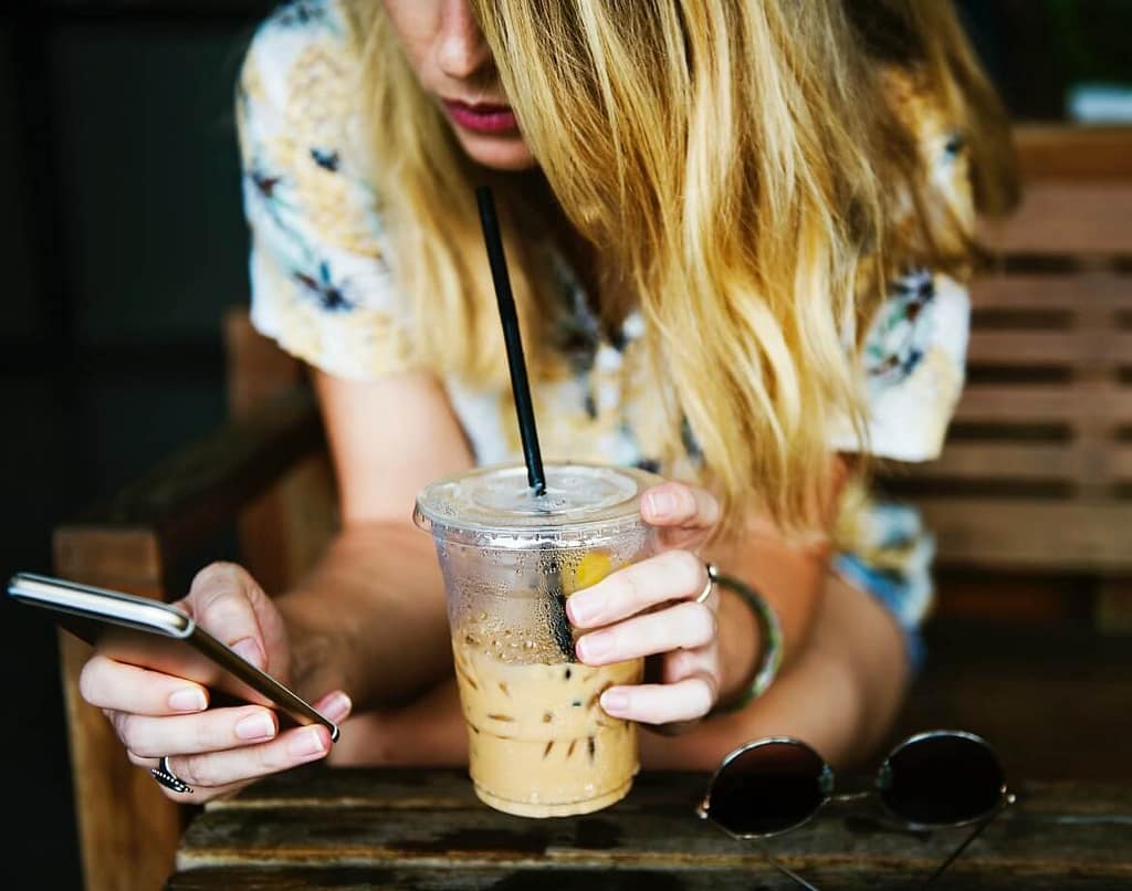 My Personal Success With Online Dating [+ Secret Strategies Revealed!] | How I met my husband online | My online dating experience and personal success story | Online dating tips for single women | The strategies to finding the love through online dating | #onlinedating #single #datingadvice | theMRSingLink