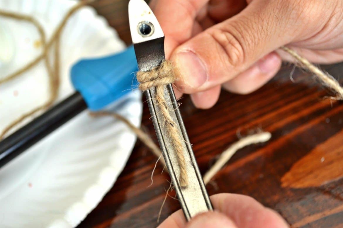 DIY Nautical Pulls From Old Kitchen Hardware | DIY Kitchen Hardware | Kitchen Cabinet Pulls | DIY Kitchen | DIY Home Improvements | theMRSingLink