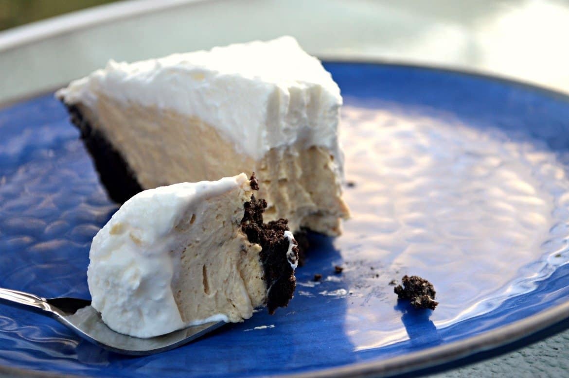 Stupid Easy No Bake Chocolate Peanut Butter Pie | Dessert Recipes | Oreo Pie Crust Recipe | Homemade Whipped Cream | 3 Ingredient Peanut Butter Pie | Holiday Dessert Recipes | Easy Dessert Recipes | Thanksgiving PIe Recipes | Chrismtas Dessert Ideas | No Bake Recipes | No Bake Desserts | Homemade Pie Recipes | theMRSingLink Stupid Easy No Bake Chocolate Peanut Butter Pie | Dessert Recipes | Oreo Pie Crust Recipe | Homemade Whipped Cream | 3 Ingredient Peanut Butter Pie | Holiday Dessert Recipes | Easy Dessert Recipes | Thanksgiving PIe Recipes | Chrismtas Dessert Ideas | No Bake Recipes | No Bake Desserts | Homemade Pie Recipes | theMRSingLink