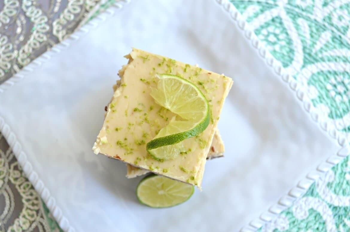 Chocolate Key Lime Fudge Bars | Dessert recipes for the sweet tooth | Cake Pop recipes to try | Must try desserts around the Holidays | Chocolate dessert recipes | Holiday dessert recipes | #holidayrecipes #desserts | Easy fudge recipes | The best fudge bars for any occasion | Unique dessert recipes | Key Lime Desserts | #sweettooth #holidaydessert #cakepop #fudge | theMRSingLink