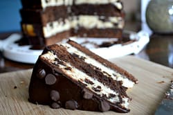 Hershey's Caramel Brownie Chocolate Chip Cake | Dessert Recipes | Best Cake Recipes | Chocolate Chip Cake | Caramel Brownie Recipe | theMRSingLink