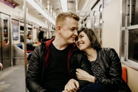 It's no surprise - we're already quick to label clinginess by its select and stereotypical qualities. But what are some of the brushed-under-the-rug signs of a clingy relationship? You know, the soft spots we're not really ready to touch on, or admit.