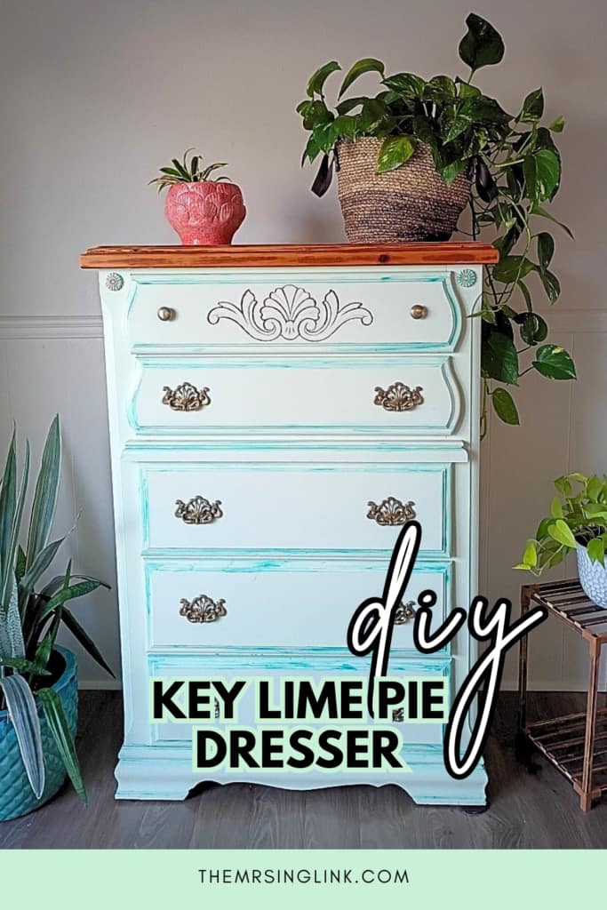 Key lime beach house dresser makeover DIY - In this post I break down step by step how I DIYed this old Florida beach house dresser makeover | theMRSingLink
