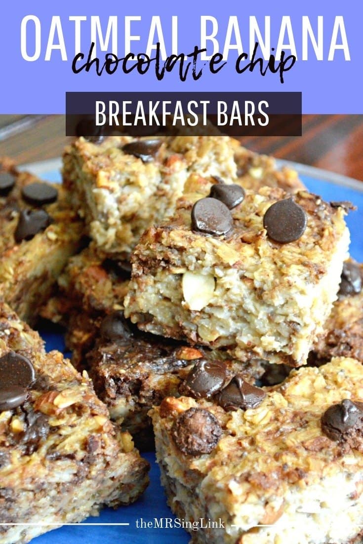 Banana Chocolate Chip Oatmeal Breakfast Bars | Serve up a quick and delicious brunch or breakfast with these chocolate oatmeal squares | Kid approved and keto-friendly | Delicious breakfast and snack recipes on-the-go | #breakfast #onthego #oatmeal #ketobreakfast | theMRSingLink